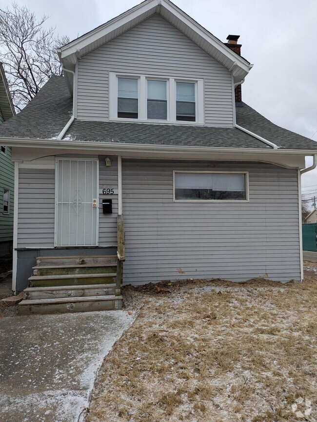 Building Photo - 695 Algonquin St Rental