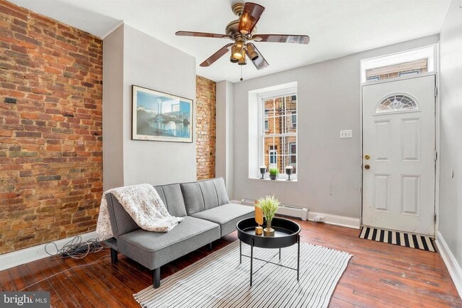 Building Photo - 4441 Silverwood St
