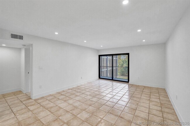 Photo - 4040 N Hills Dr Unit 24