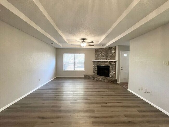 Photo - Available Now- 3/2 1 car garage 1 block fr...