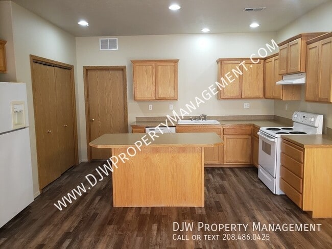 Photo - 8460 W Salt Creek Ct