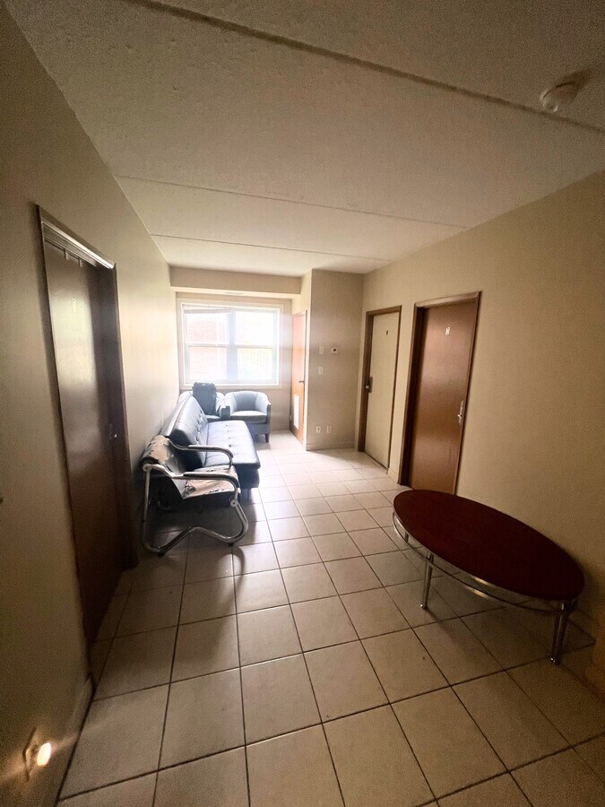 Photo - 253-253 Lester St Unit 3