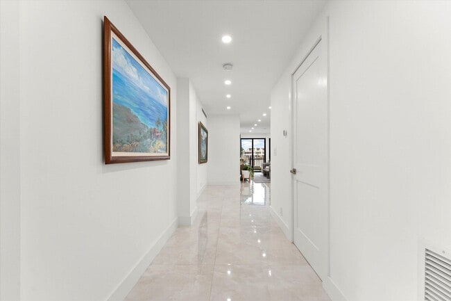 Photo - 800 Andrews Ave Unit 9