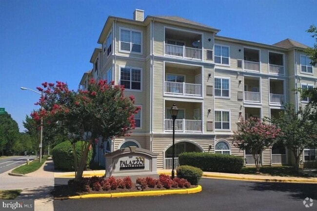 Building Photo - 4561 Strutfield Ln Unit 3111 Rental