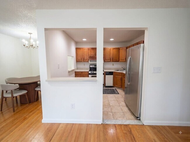 Photo - 11 Chamberlin Ct Unit 11 Chamberlin Court