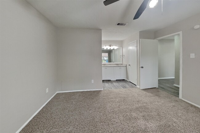 Photo - 4703 Fleming Downe Ln