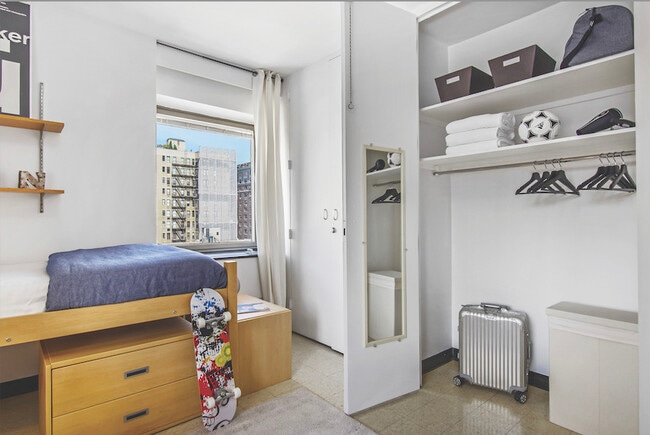 1395 Lexington Ave