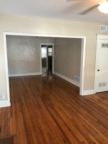 Photo - 4341 Harrison St