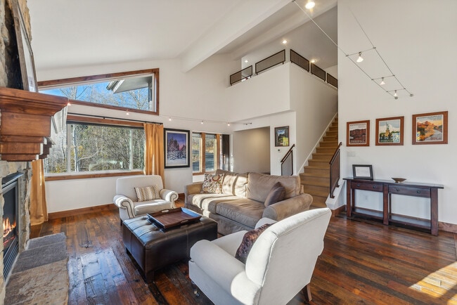 Photo - 7240 Buckboard Dr