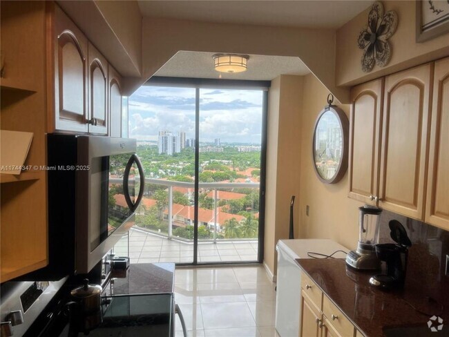 Building Photo - 2 bedroom in Aventura FL 33180 Rental