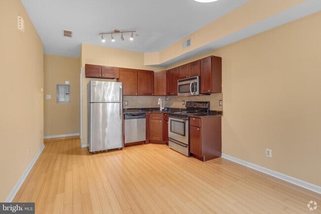 Building Photo - 909 N 19th St Rental