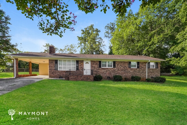 Building Photo - 5160 Largo Dr Rental