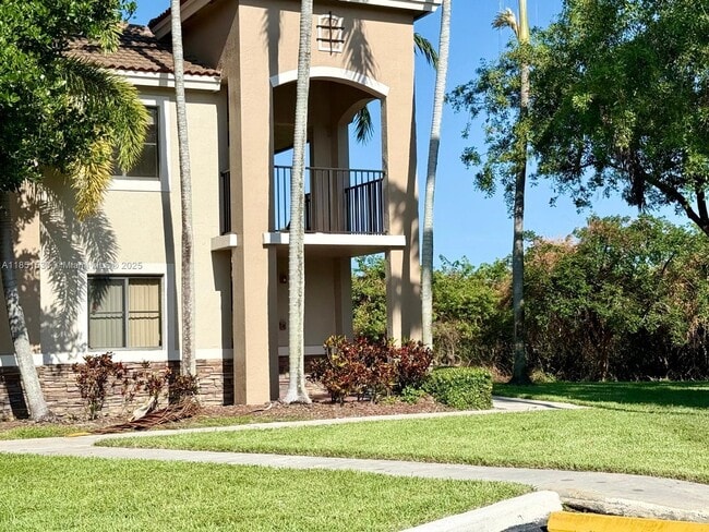 Building Photo - 22901 SW 88th Pl Unit 206 Rental