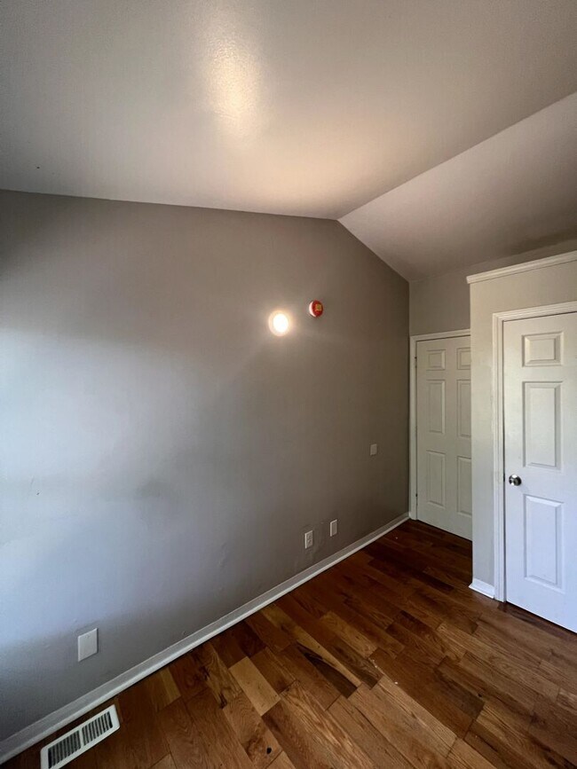2820 Divinity Ln Unidad 2824 Divinity Lane