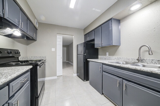 Photo - Ashford St Cloud