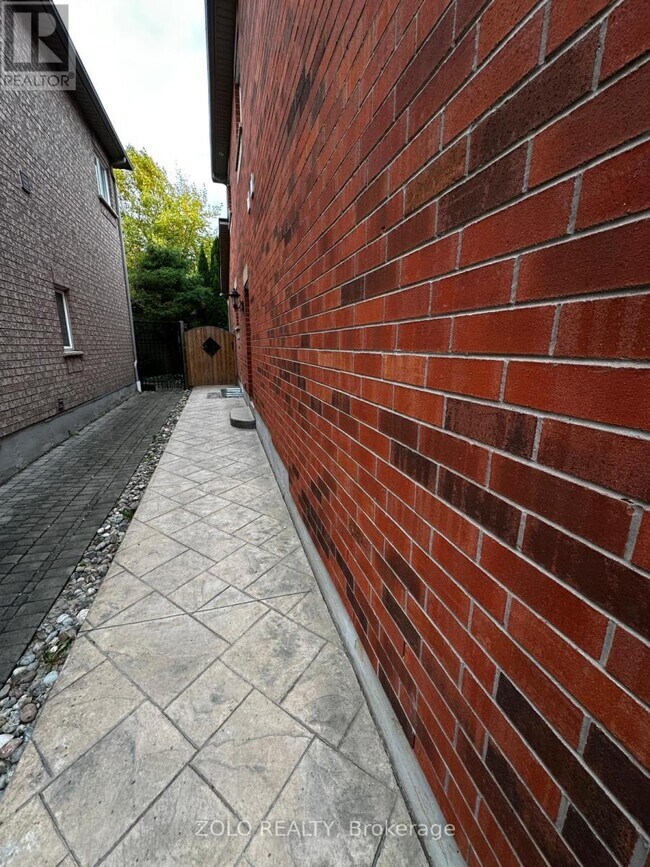 Photo - 7327 Glamorgan Way