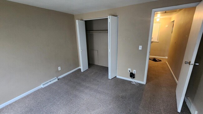 Photo - 3950 Mt Royal Blvd