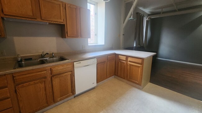 Photo - 1211 Howard St Unidad 302