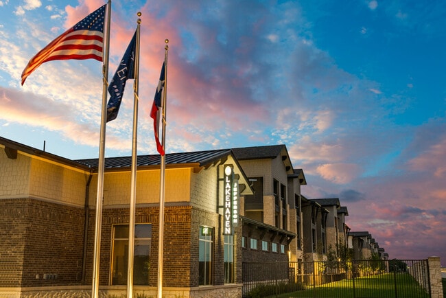 Photo - Jefferson Lakehaven