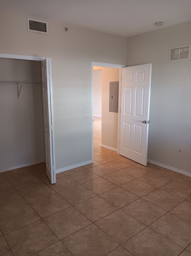 1328 SE 8th Ave Unit 1328 SE 8th Ave #101