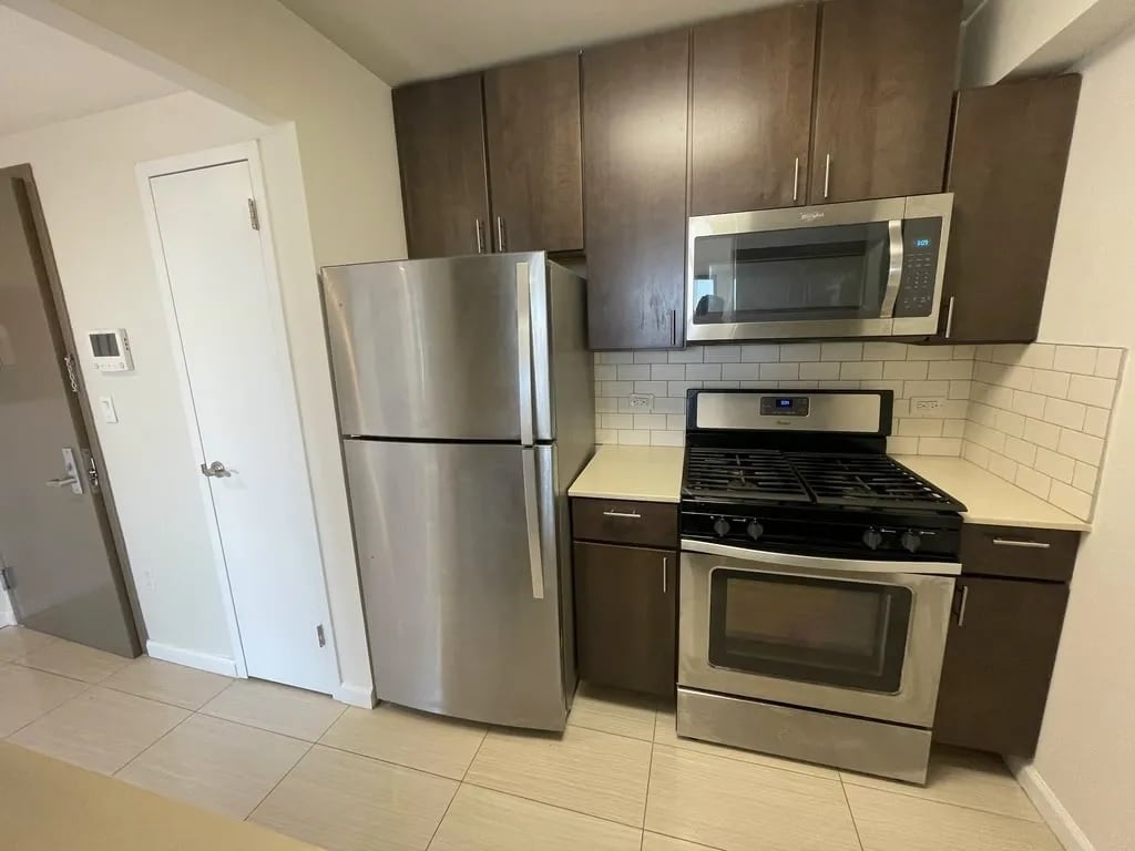 Photo - 2763 Morris Ave Unidad 6