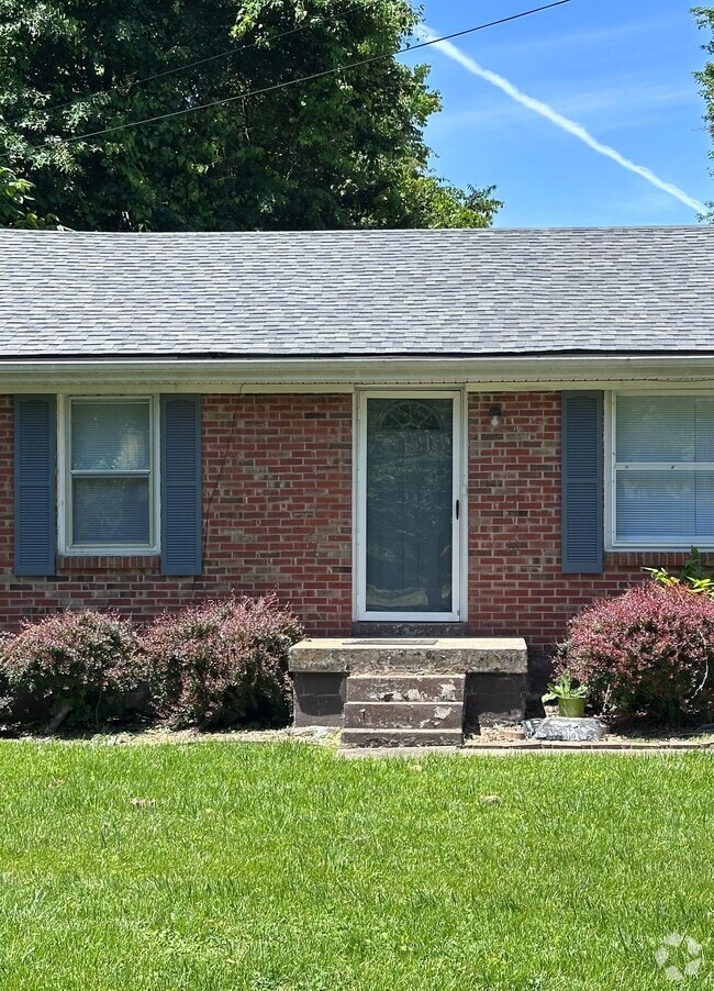 Building Photo - Cozy Casa Rental
