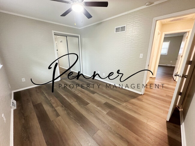 Photo - 1715 E T C Lea Rd