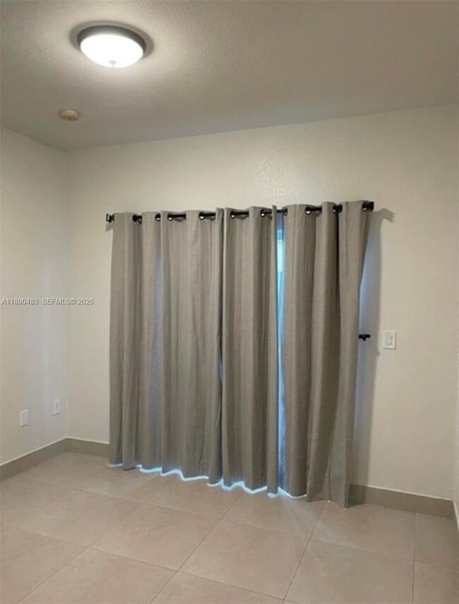 Photo - 1661 SE 29th Ct Unit 103