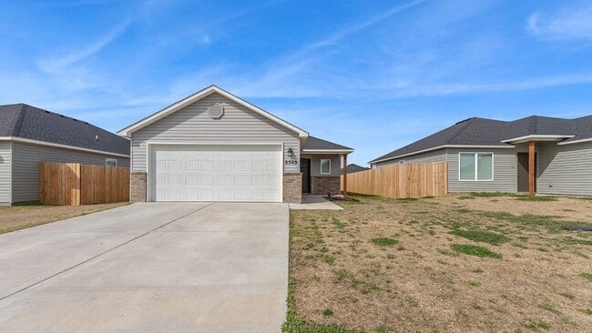 Photo - 2525 E Fox Mdw St