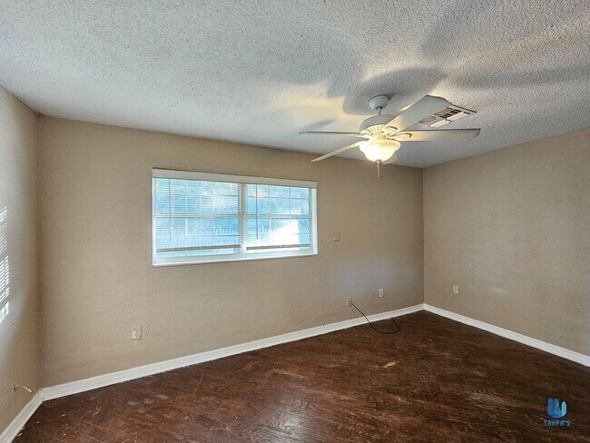 Photo - MANN#1325-1 Unidad MANN#1325-1