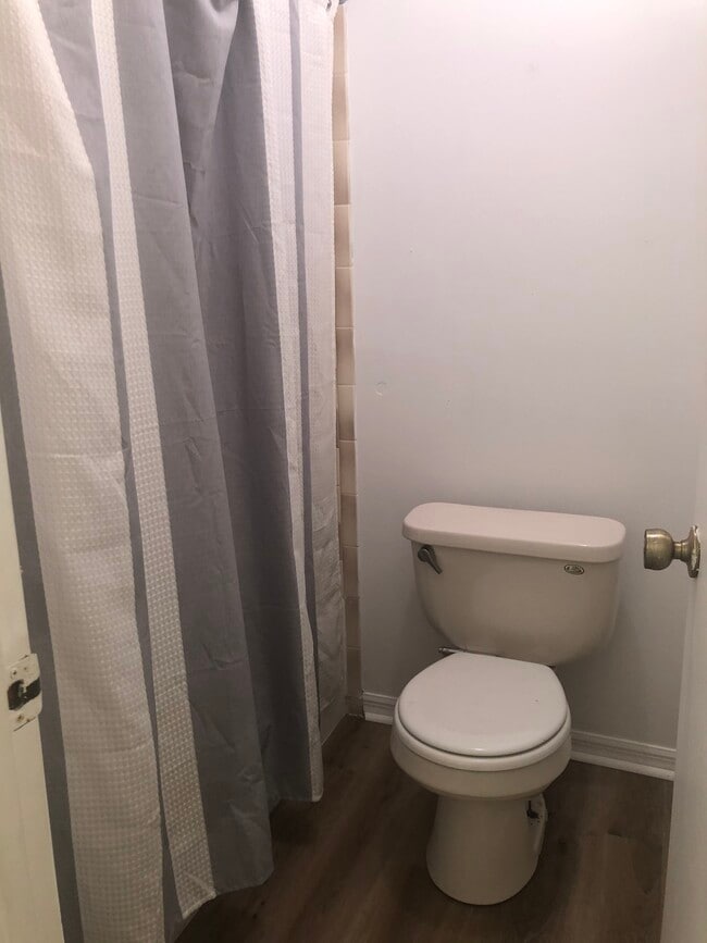 Photo - 807 SW 60th Ter