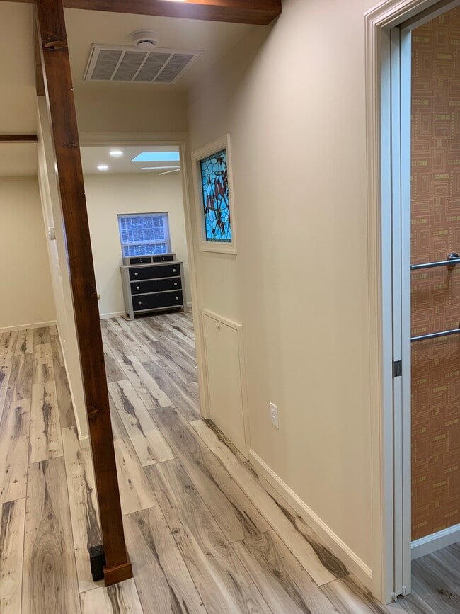 Photo - 2028 Store Rd