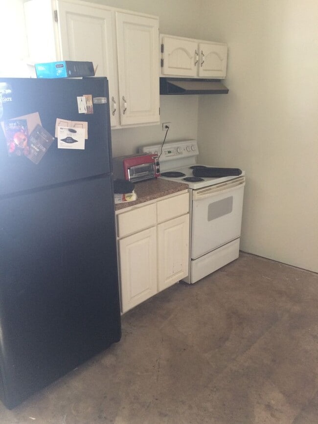 1409 S Mill - 1409 S Mill Apartment Unit 3
