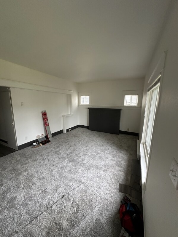 Photo - 318 5th Ave NW