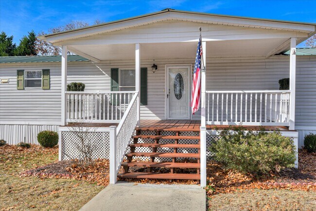 Photo - 892 W Five Notch Rd