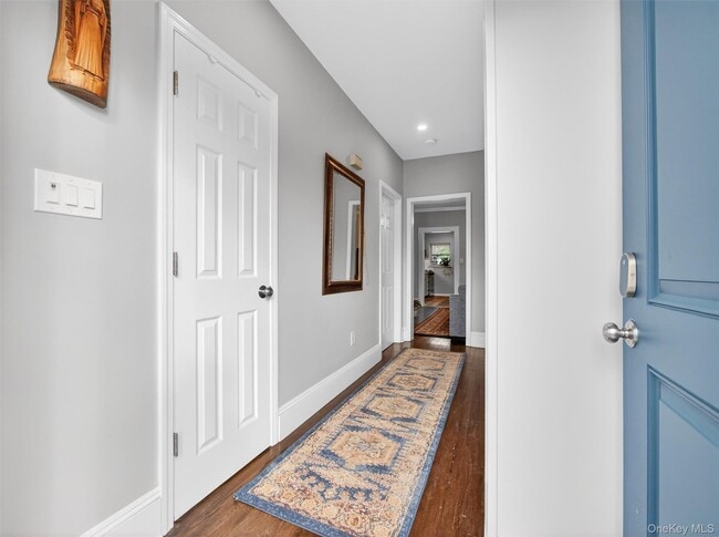 Photo - 24 E Park Pl