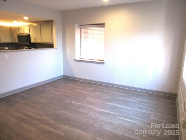 Photo - 197 N 2nd St Unit 001
