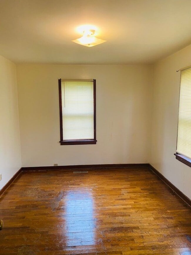 Photo - Well-Kept Duplex