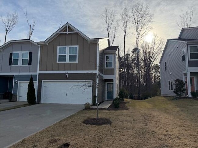 Photo - 212 Brook Farm Ln