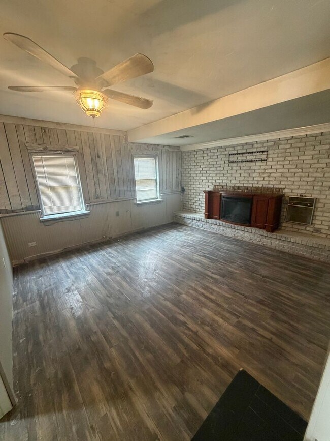 Photo - 418 F St SE Unit 418 F SE