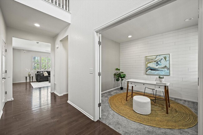 Photo - Beautiful 5 Bedroom Home- Move in Ready- C...