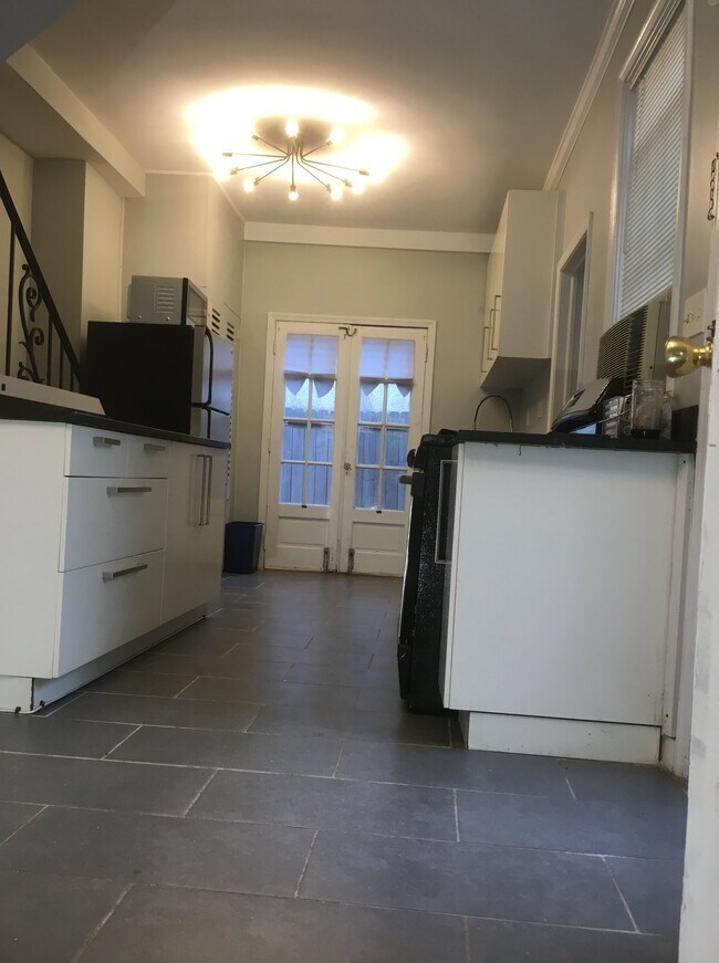 Photo - 21 Snows Ct NW