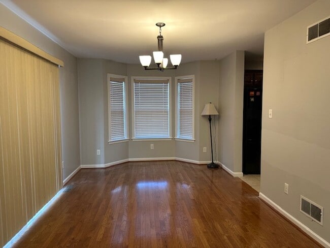 Photo - 1841 Vista Dr