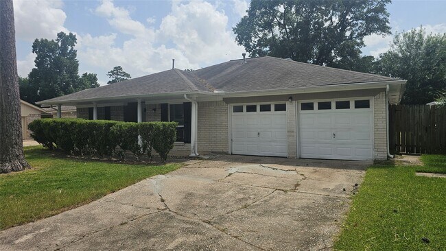Building Photo - 23915 Spring Fork Dr