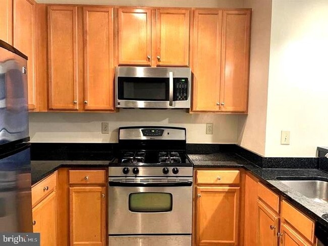 2665 Prosperity Ave Unit 216