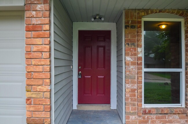 Photo - 4522 Donalbain Dr