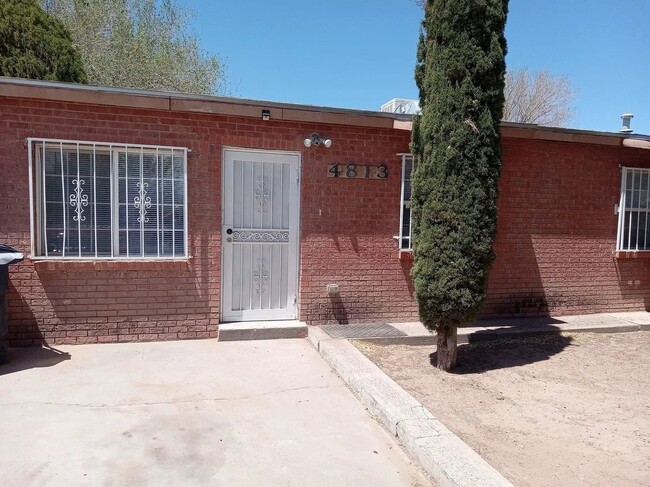 Building Photo - 4813 W Glen Dr SW Rental