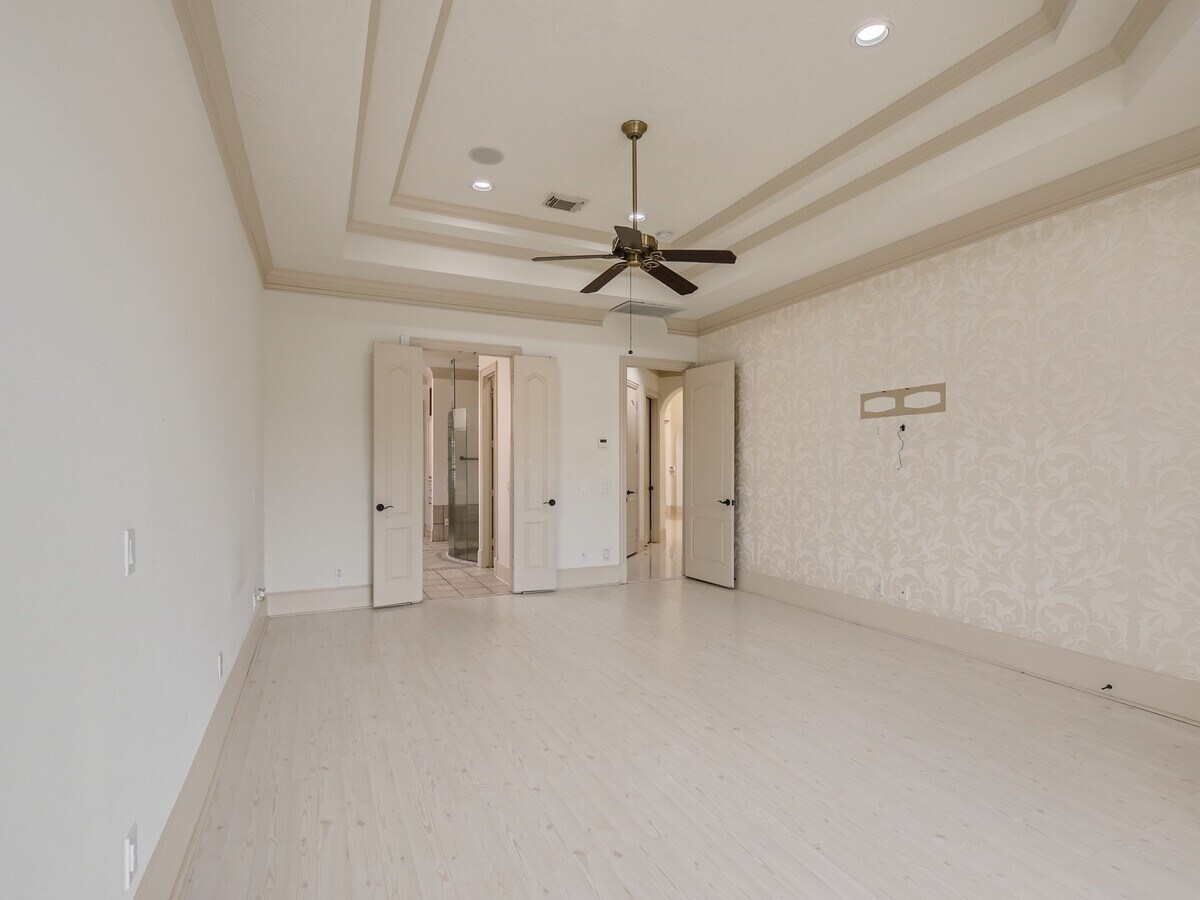 Photo - 19027 Crescent Bay Dr