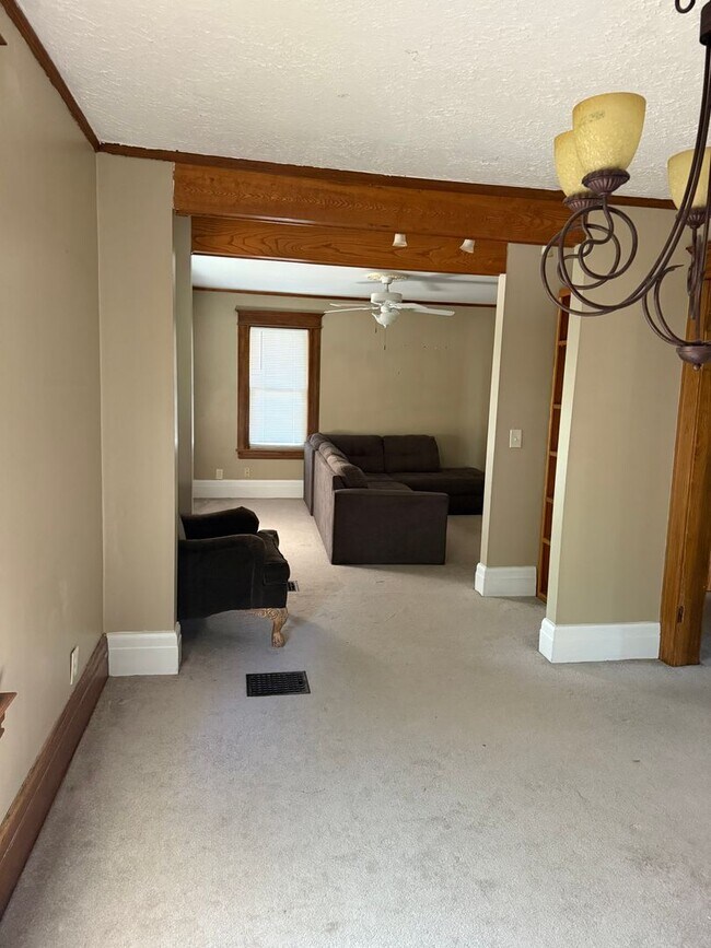 Photo - 209 S Goodman St Unit 209 S Goodman St UPPER