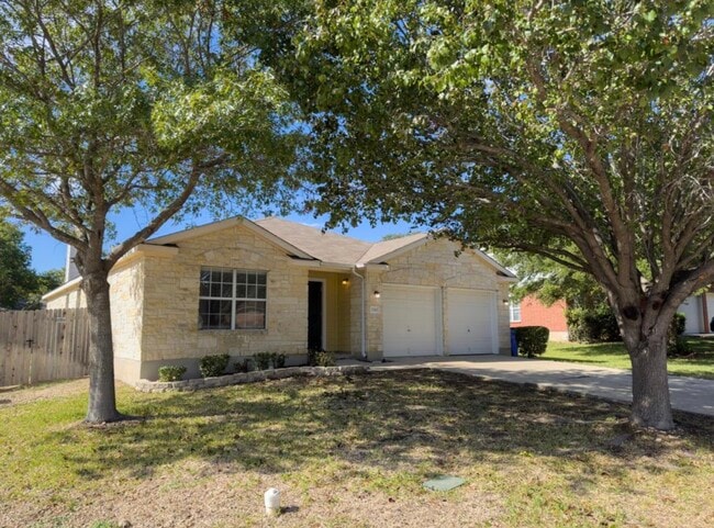 Building Photo - 2301 Drue Ln